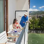 Yourhome - Sersale Πανσιόν