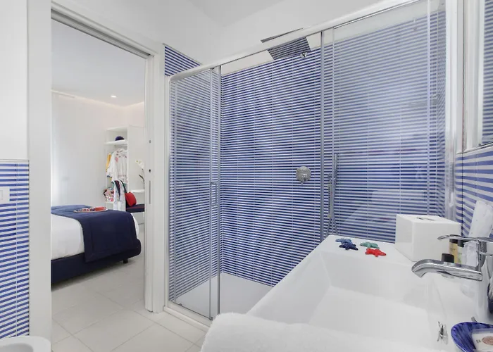 Yourhome - Sersale Гостевой дом 4*