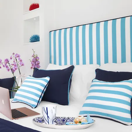 Yourhome - Sersale Pensionat 4*