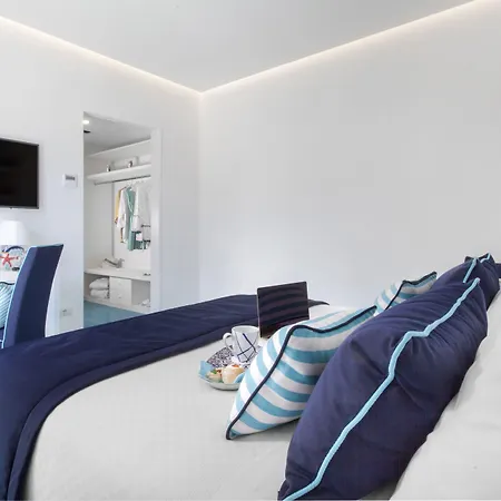 Yourhome - Sersale Guest house