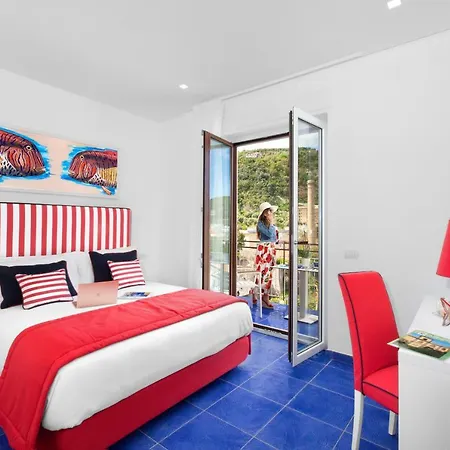 Yourhome - Sersale Guest house 4*