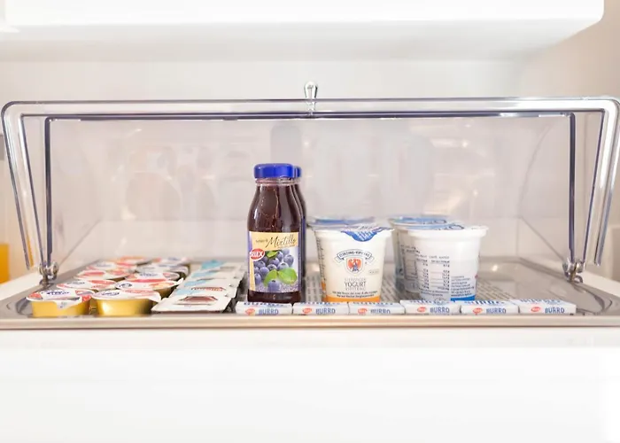 Yourhome - Sersale Pensionat 4*